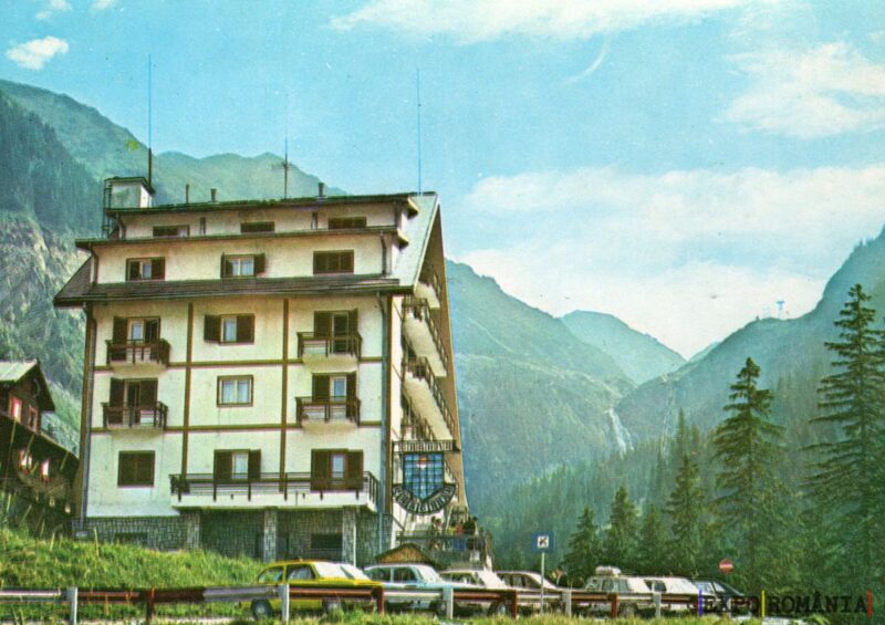 Hotel montan în peisaj de vis