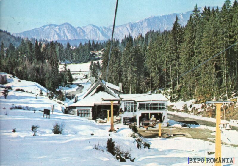 Peisaj montan de iarnă cu cabană