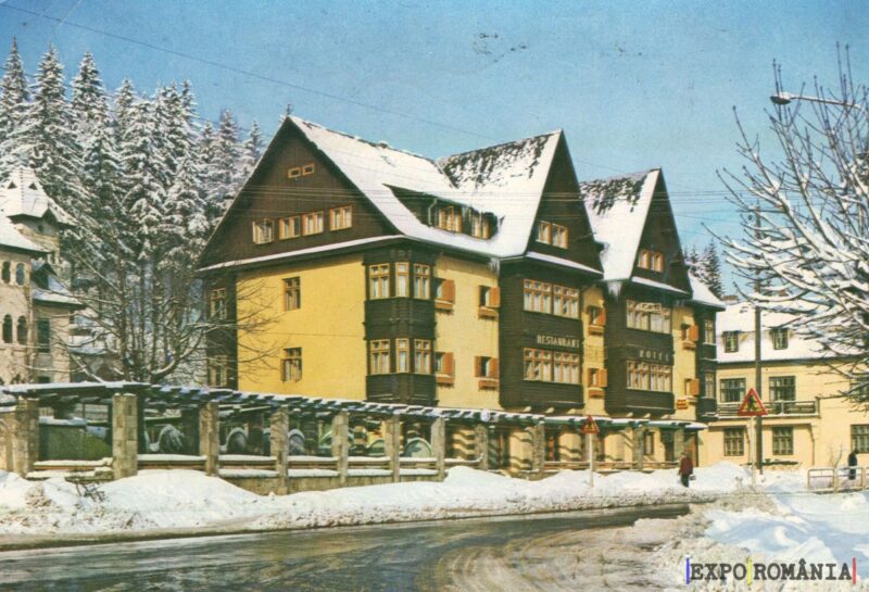 Peisaj de iarnă cu arhitectură montană