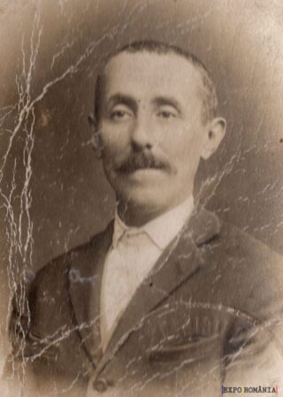 Fotografie veche a unui bărbat cu mustață