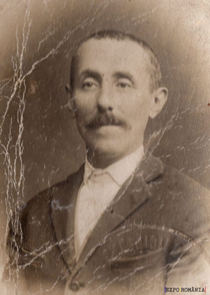 Fotografie veche a unui bărbat cu mustață