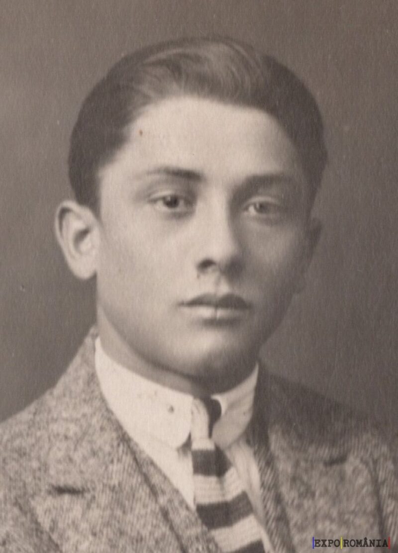 Portret alb-negru al unui tânăr elegant