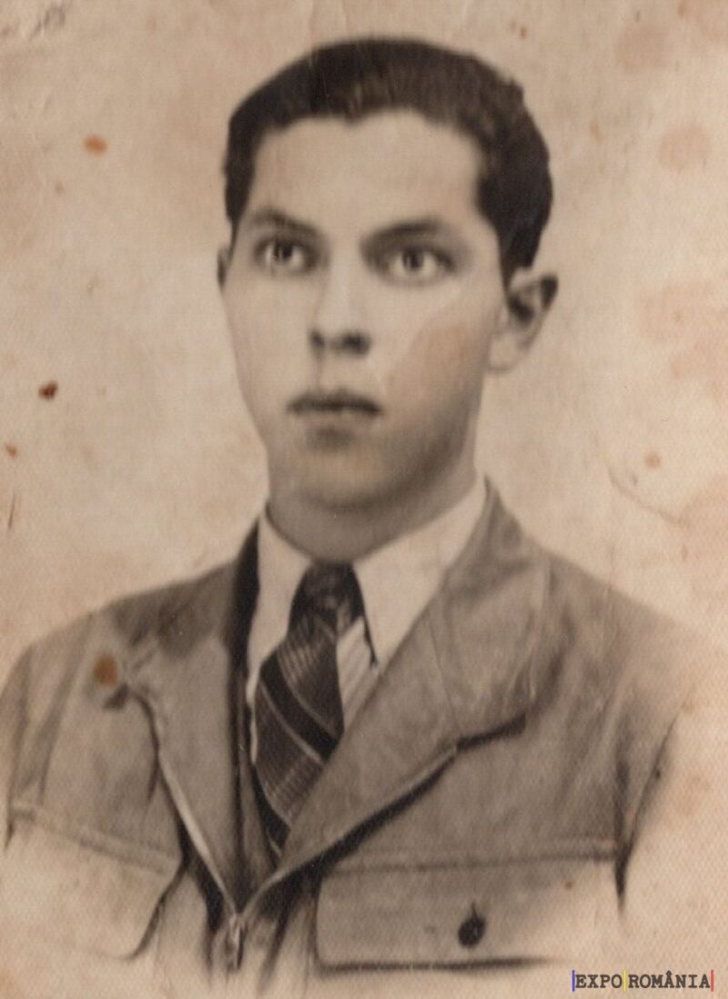 Fotografie veche a unui tânăr în sacou