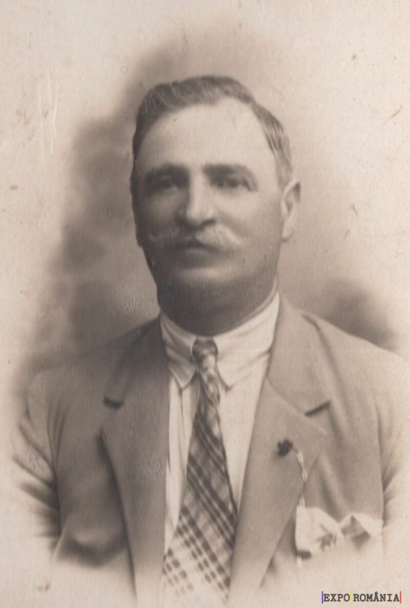 Portretul unui bărbat în costum retro