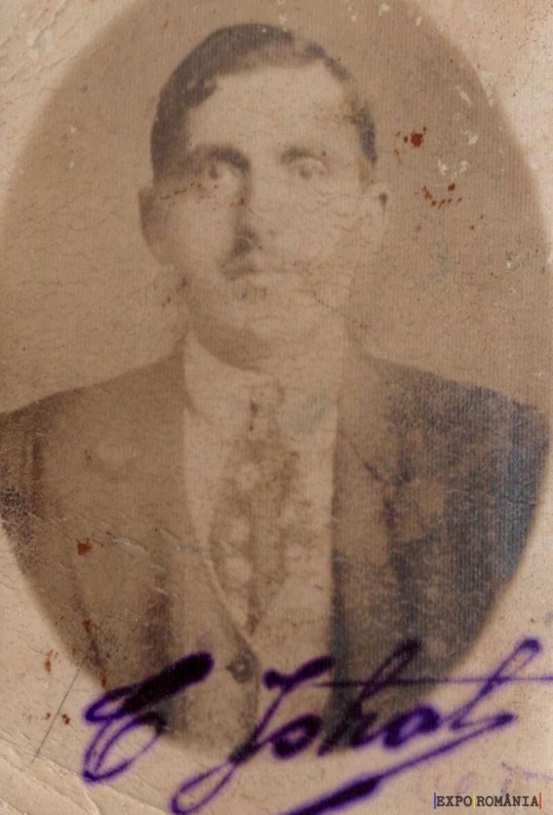 Portret vechi în sepia