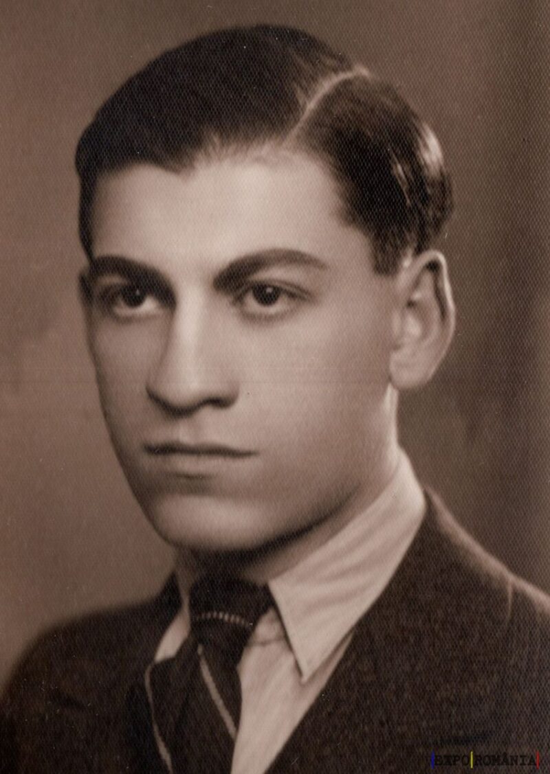 Tânăr în costum din anii '20