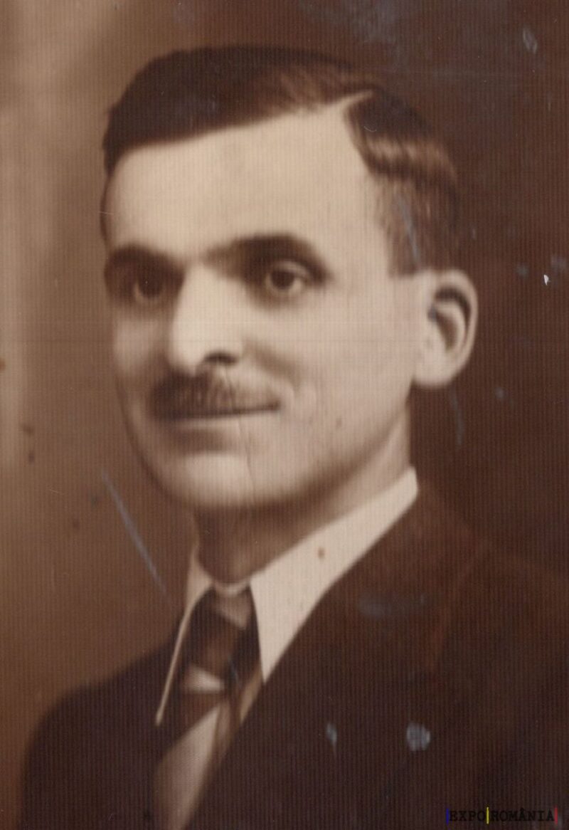 Portretul unui bărbat în costum