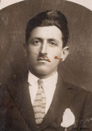 Portret alb-negru al unui bărbat