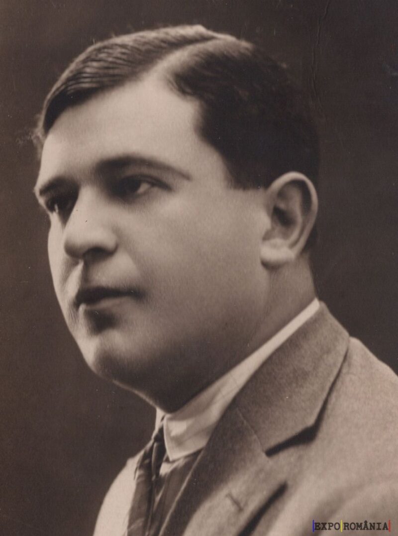 Tânăr domn în costum