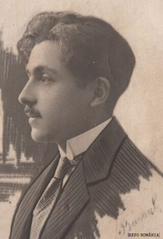 Bărbat elegant în costum