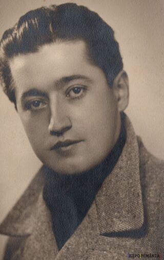 Portret alb-negru al unui bărbat