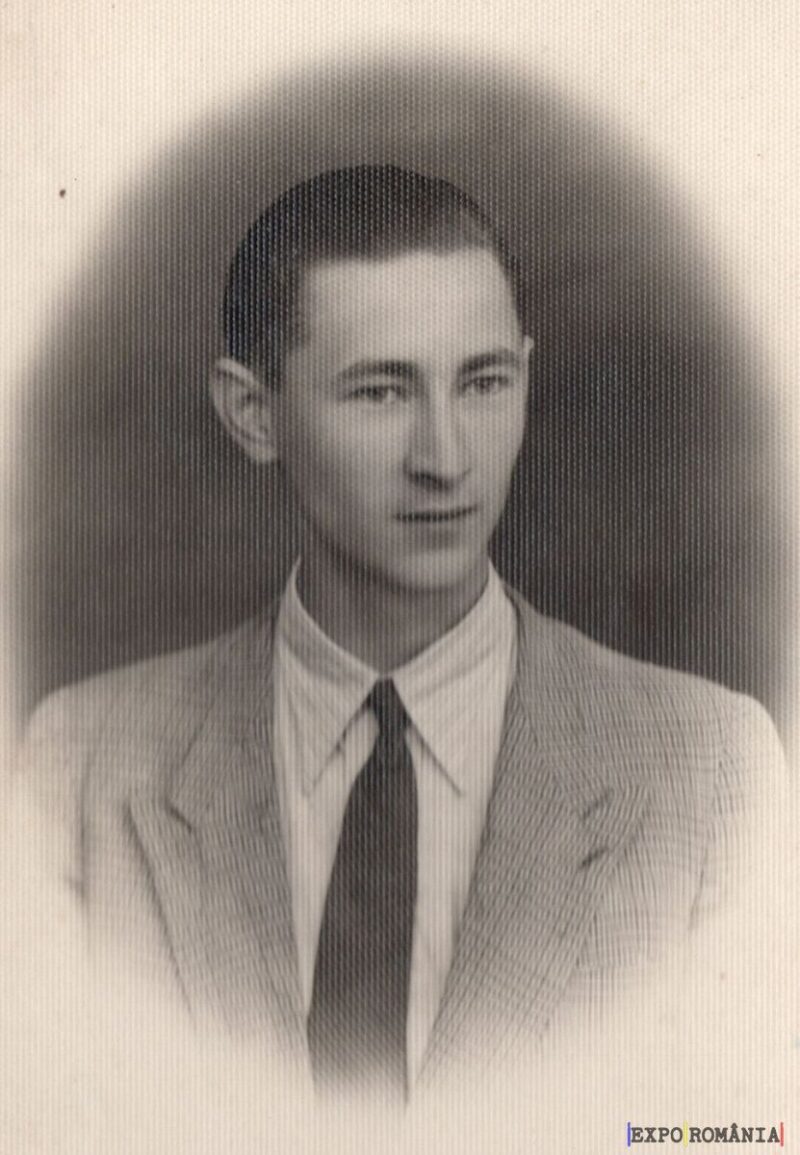 Portret alb-negru al unui tânăr elegan
