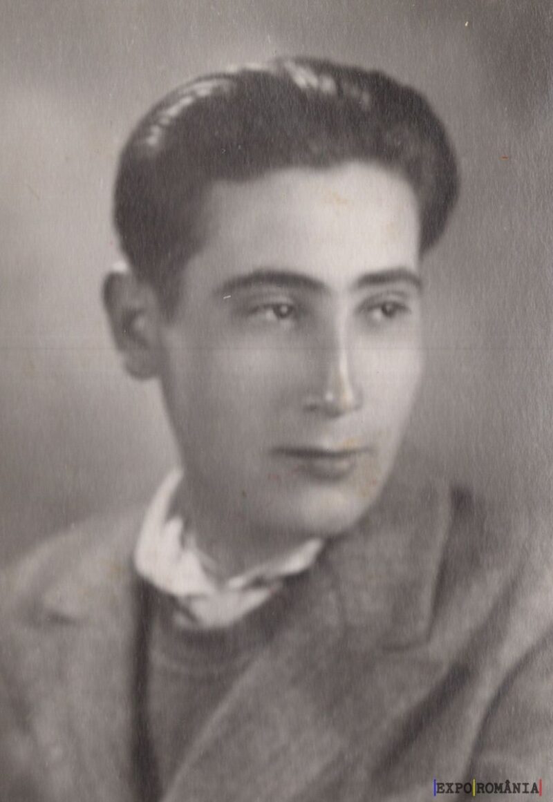 Portret alb-negru al unui tânăr