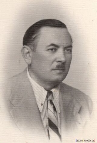 Portret în alb-negru al unui bărbat