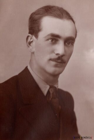 Portret bărbat în costum