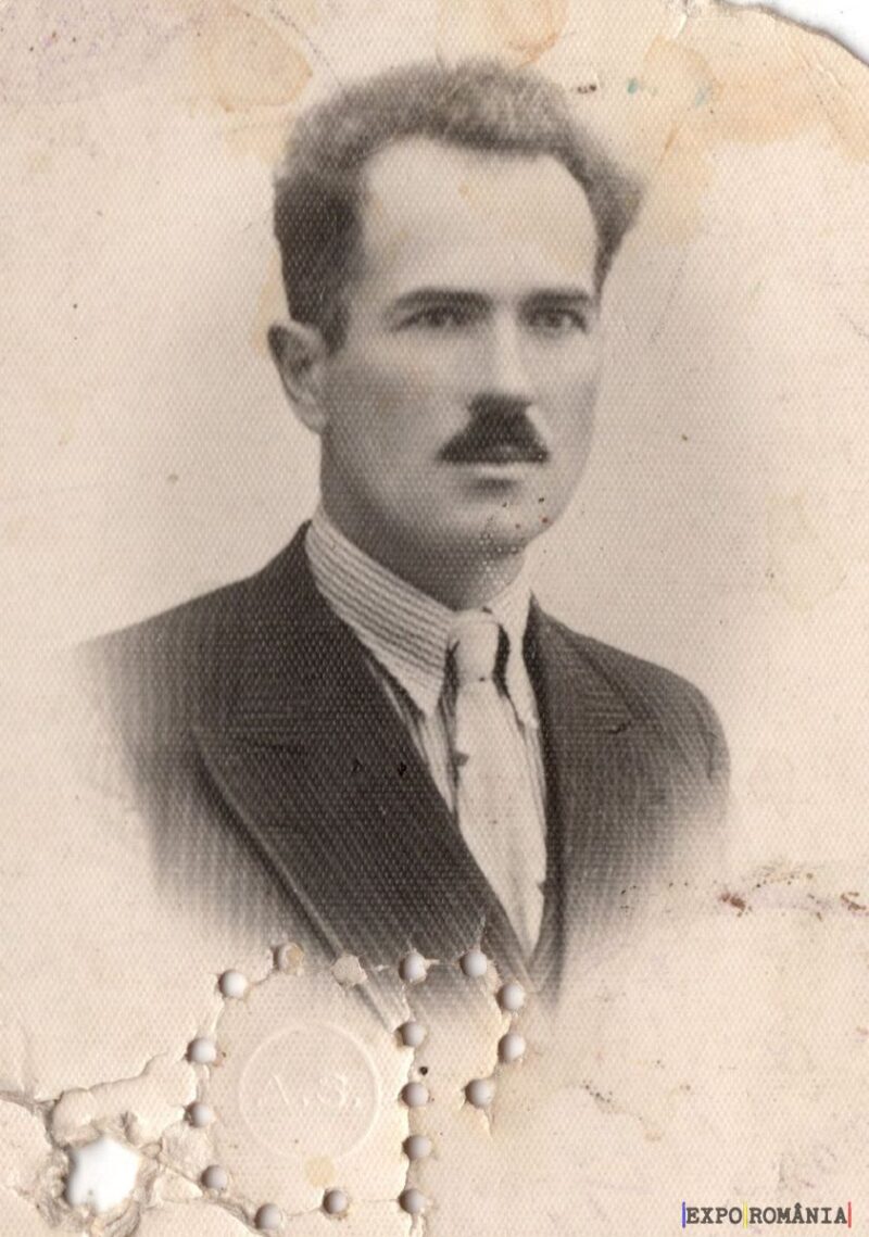 Fotografie veche cu un bărbat în costum