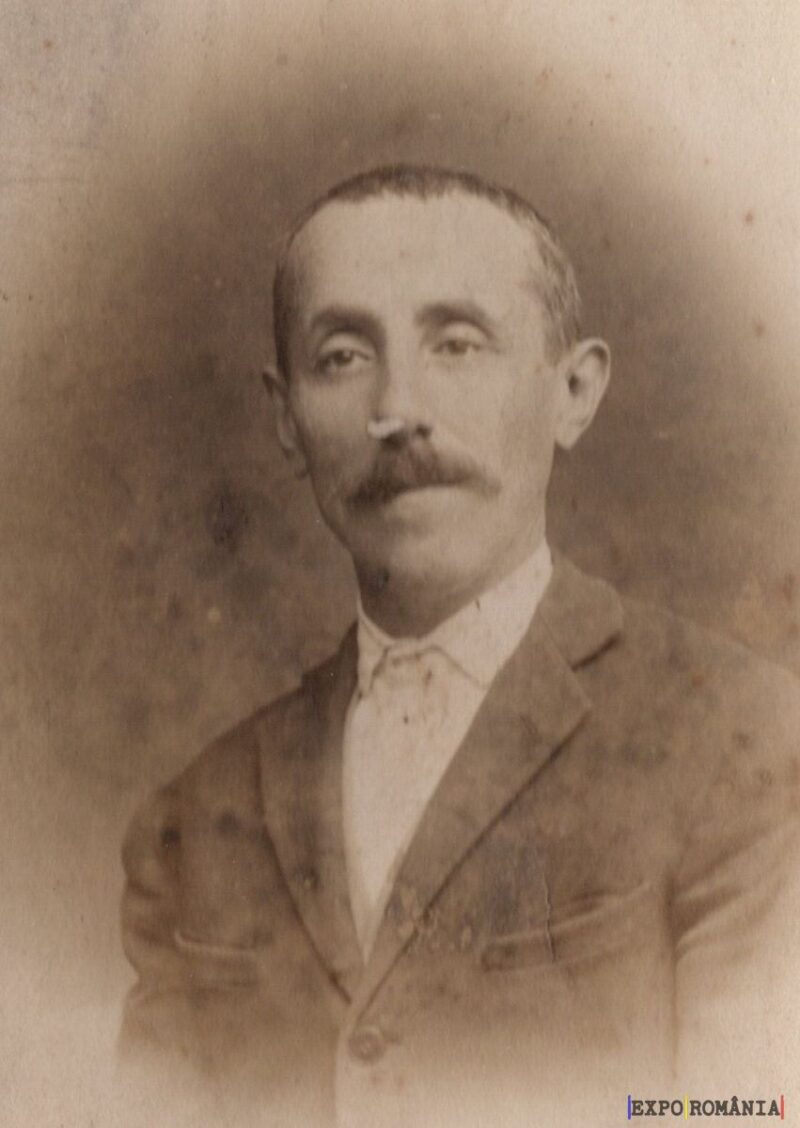 Fotografie veche a unui bărbat cu mustață