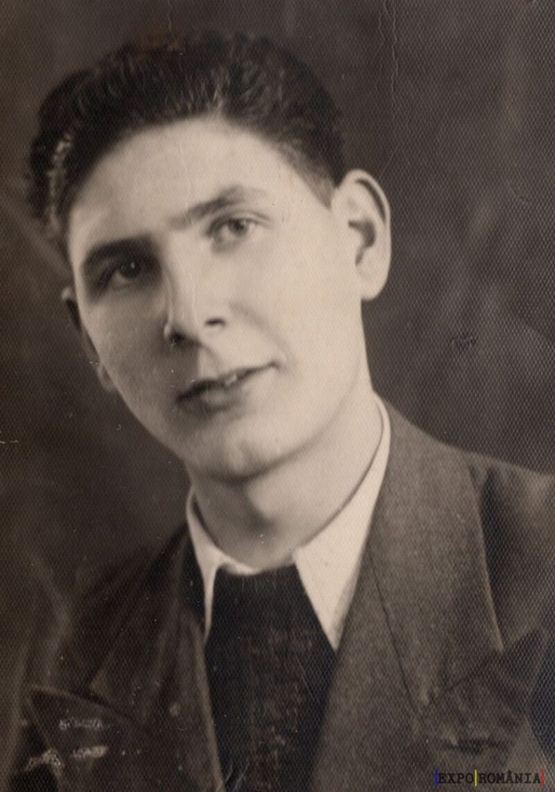 Portret alb-negru al unui tânăr