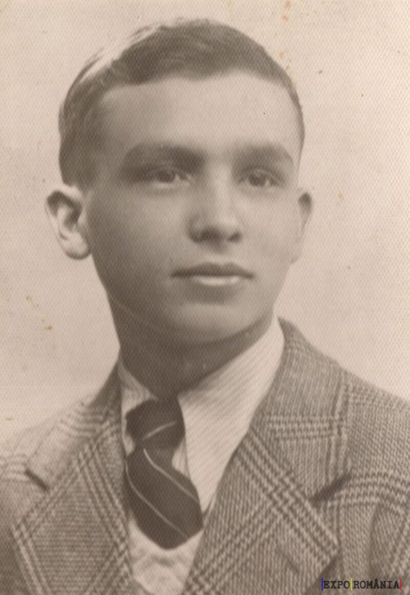 Portretul unui tânăr elegant în haină și cravată