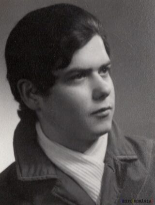 Portret clasic în alb-negru