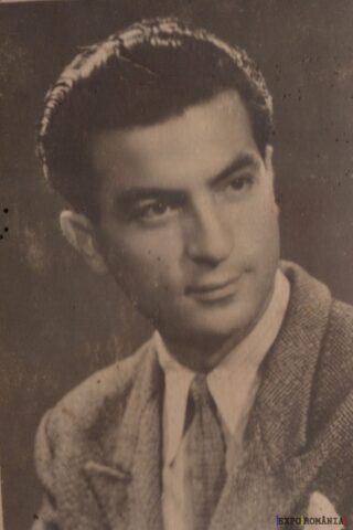 Portret alb-negru al unui bărbat elegant