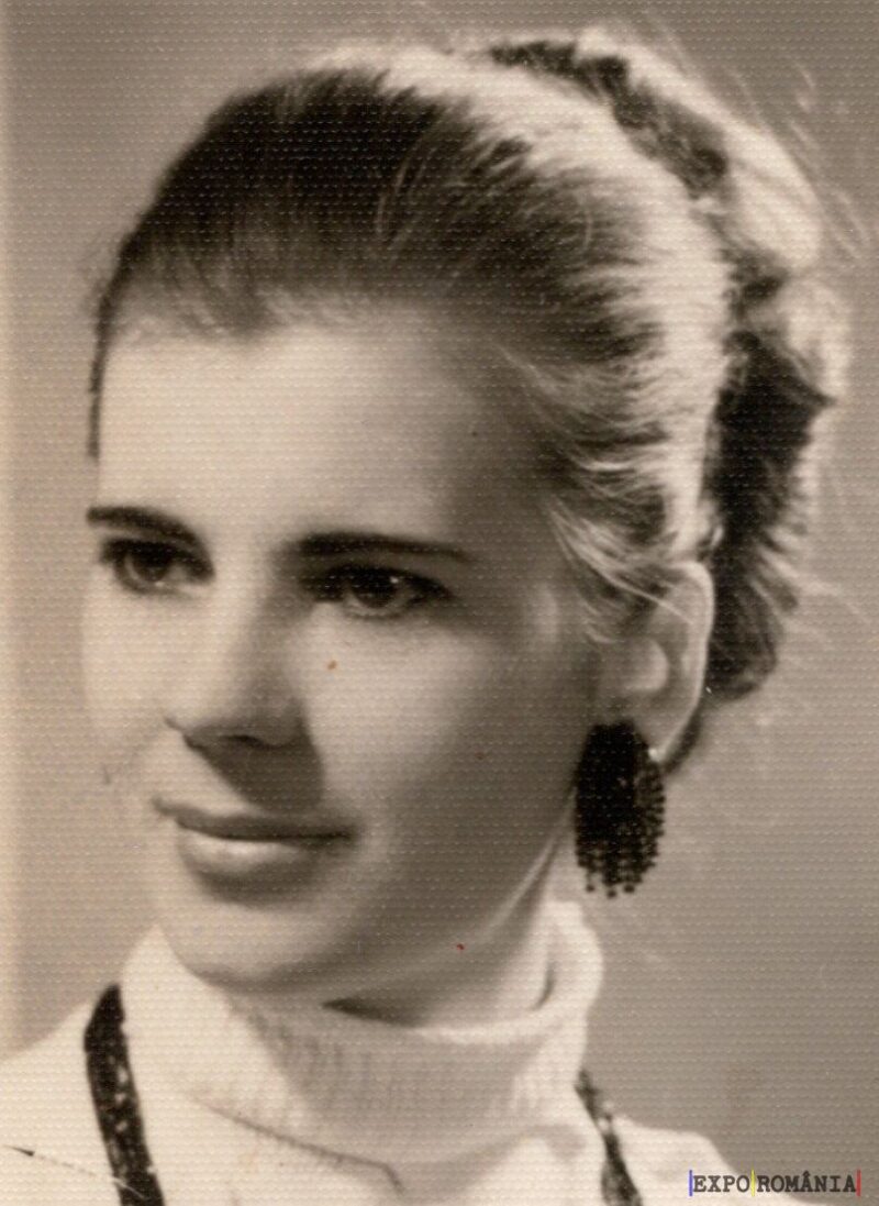 Portret clasic al unei femei elegante