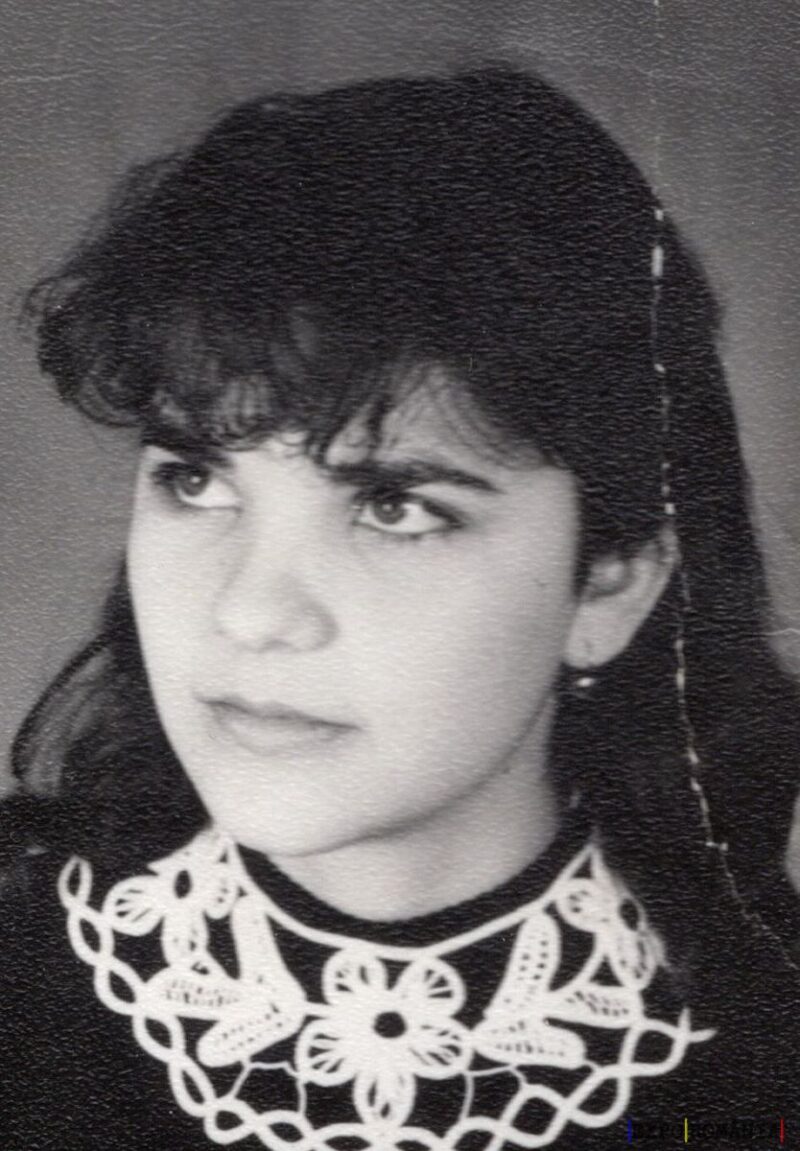 Portret alb-negru cu fată