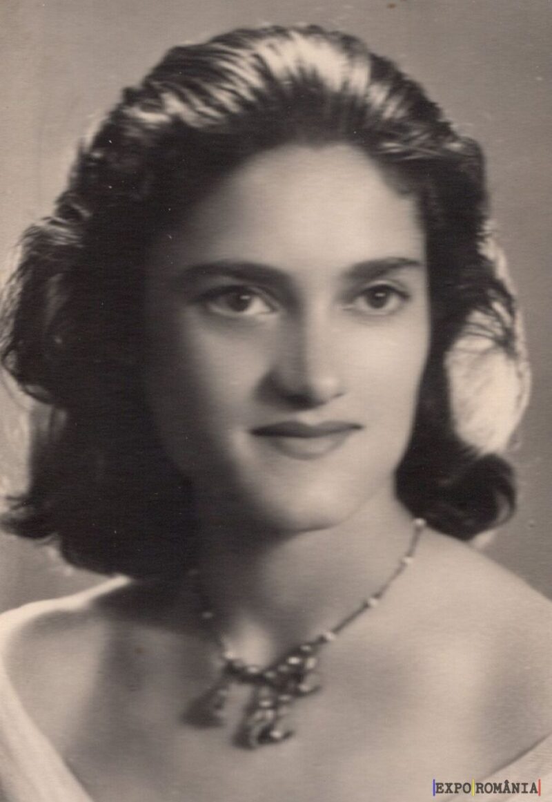 Portret clasic în alb-negru