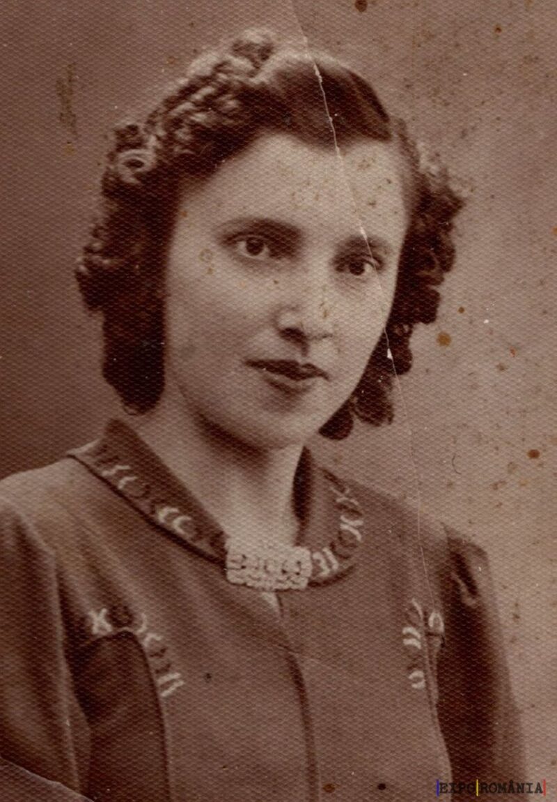 Fotografie veche a unei femei elegante