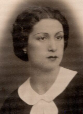 Portret clasic al unei femei