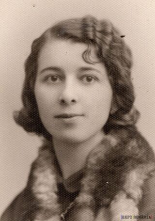 Portret de epocă al unei femei elegante