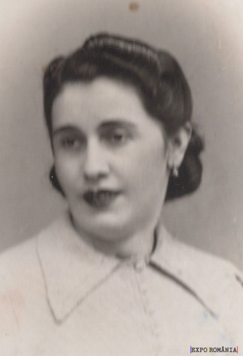 Portret vechi al unei femei elegante