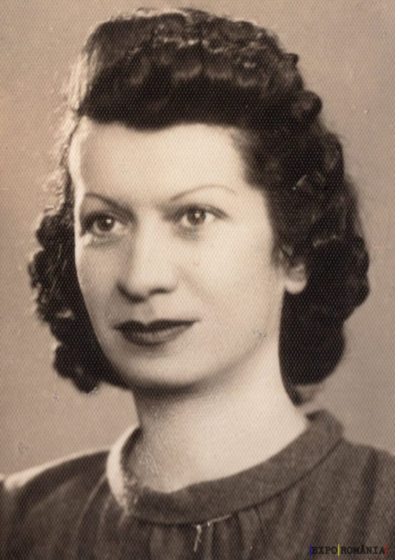 Portret vechi al unei femei elegante