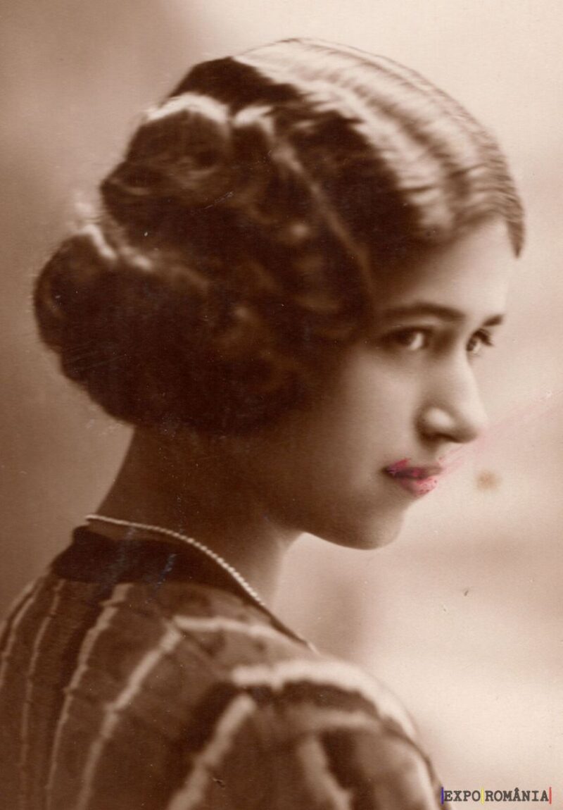 Portret vintage al unei femei elegante