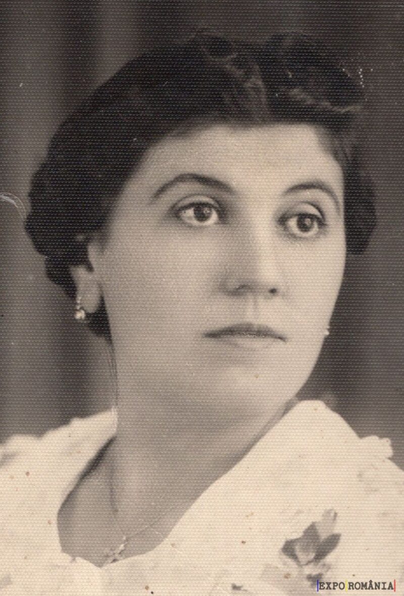 Portret clasic în alb-negru