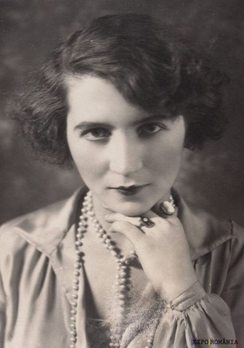 Eleganță atemporală într-o fotografie vintage