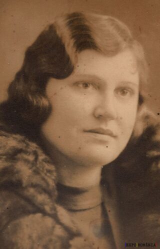 Portret de epocă al unei femei