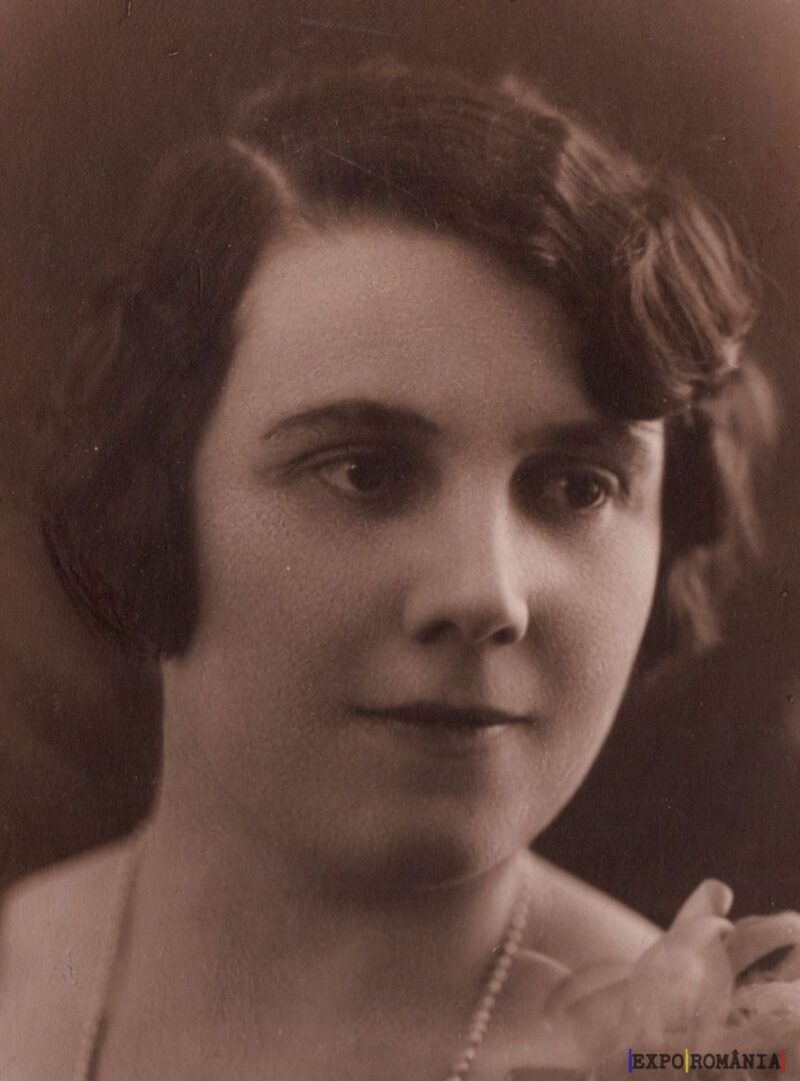 Portret vintage al unei femei