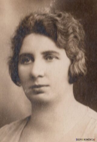 Portret vintage al unei femei