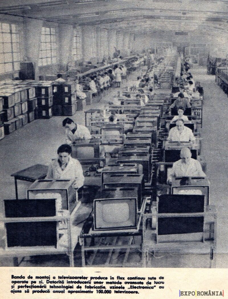 Producția de televizoare într-o fabrică românească.