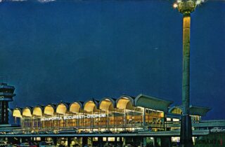 Aeroportul București-Otopeni la apus