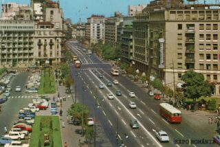 Peisaj urban animat dintr-o metropolă