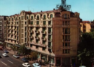 Hotel Carrati în centrul orașului