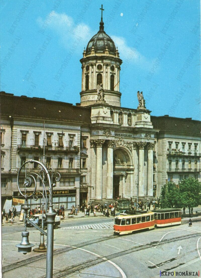 Carte poștală Arad Biserica Catolica - anii '80
