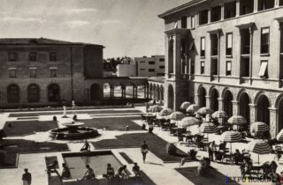 Carte poștală Mamaia Hotel Ialta - anii '60 - 01