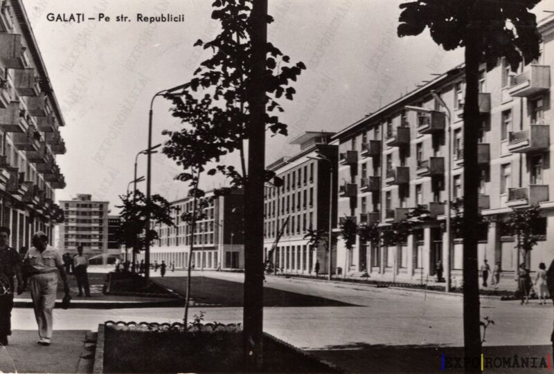Carte poștală Galati Strada Republicii - anii '60