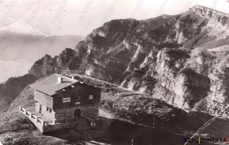 Carte poștală Muntii Bucegi Cabana Caraiman - anii '60 - 03