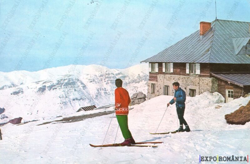 Carte poștală Muntii Bucegi Cabana Babele Iarna Schiori - anii '70