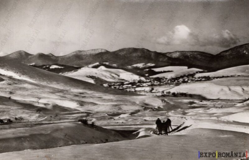 Carte poștală Iarna Muntii Vrancei - anii '60