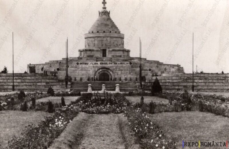 Carte poștală Marasesti Mausoleul Eroilor - anii '60